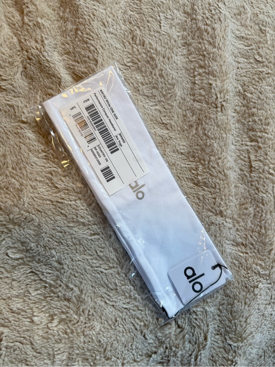 ALO Yoga Accessories - ALO Yoga White Wide Headband